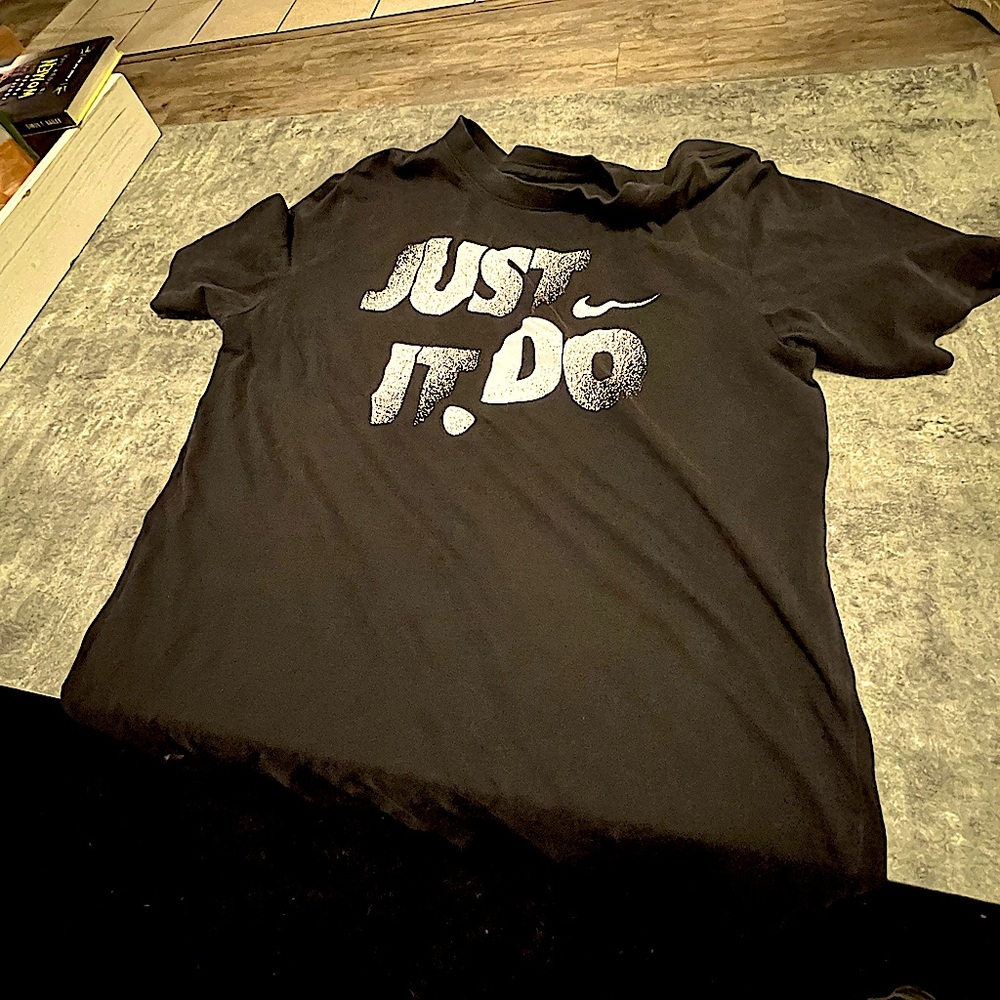 Nike t-shirt